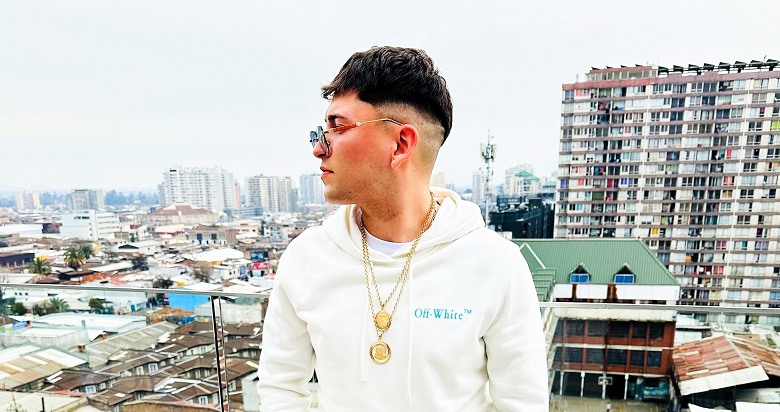 El artista urbano Mac Fly estrena su primer single y videoclip: “Mi Polerón Favorito”